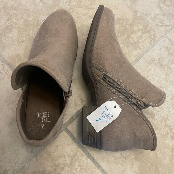 NWT Time & Tru Tan Ankle Boots Size 7 - Picture 3 of 3